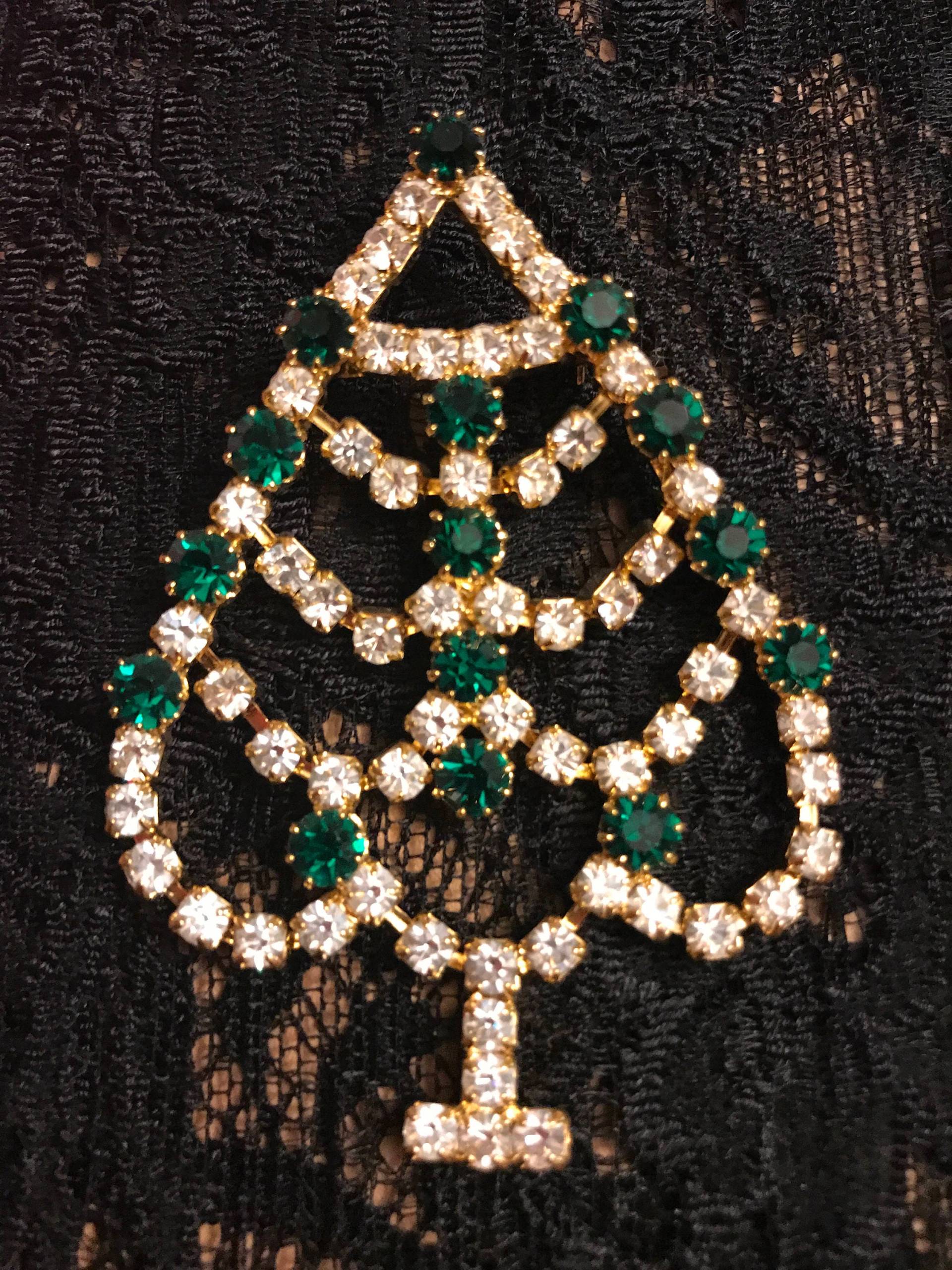 strass Weihnachtsbaum Pin. Urlaub Brosche.made in Czech Republik. Wird Einzeln Verkauft von AnafrezNotions
