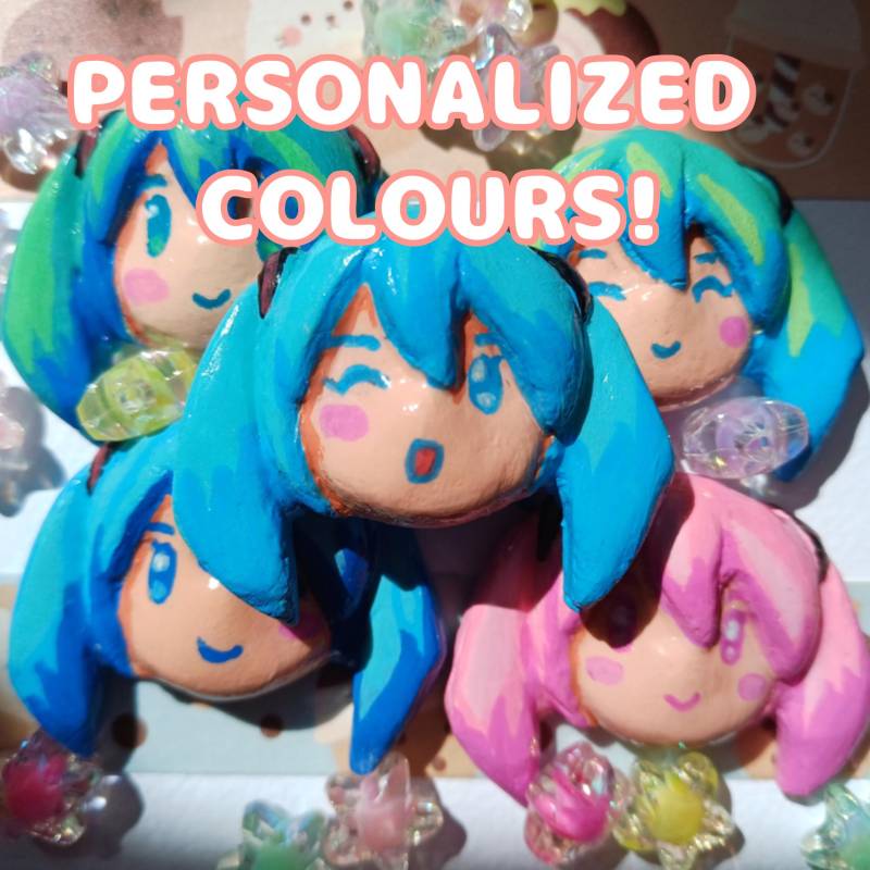 Personalisierte Handgemachte Hatsune Miku Schlüsselanhänger, Hatsune Miku Charme, Magnet, Pastell Niedlichen Lebendige Jede Farbe Personalisierte Handgemachte Hatsune Miku Schlüsselanhänger, Hatsune Miku Charme, Magnet, Pastell Niedlichen Lebendige Jede Farbe von AnakiraFanMerch