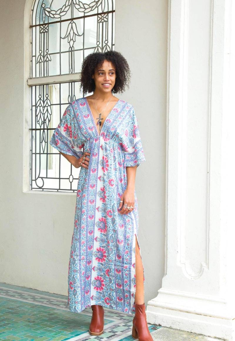 Weißer Boho Kaftan Maxi Kleid 70S Style Goddess Beach Cover Up von AnandaWild