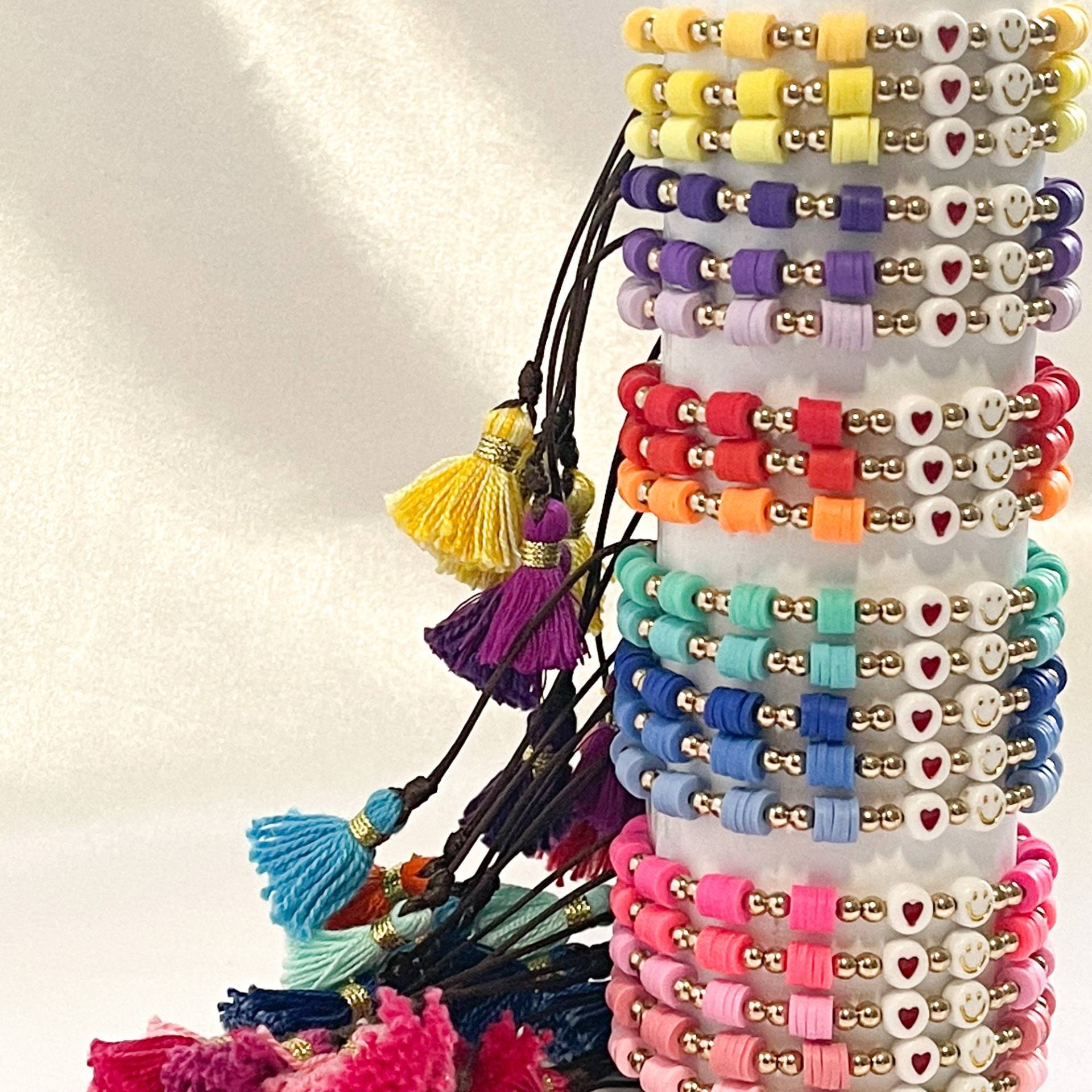 Heishi Armband/Damen Armbänder Perlen Mit Herz Und Glücklichem Gesicht Polymer Clay Schmuck Heishi Armband/Damen Armbänder Perlen Mit Herz Und Glücklichem Gesicht Polymer Clay Schmuck von AnantaEnergia