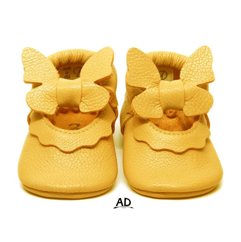 Baby Mokassins, Gelber Schmetterling Mary Jane Mädchen Schuhe, Kleinkind Mokassins Weichsohle Babyschuhe von AnastasiyDesign