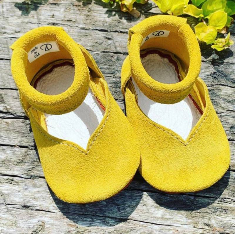 Baby Mokassins, Sonnengelb Sommer Mary Jane Mädchen Schuhe, Kleinkind Weichsohle Babyschuhe3 von AnastasiyDesign