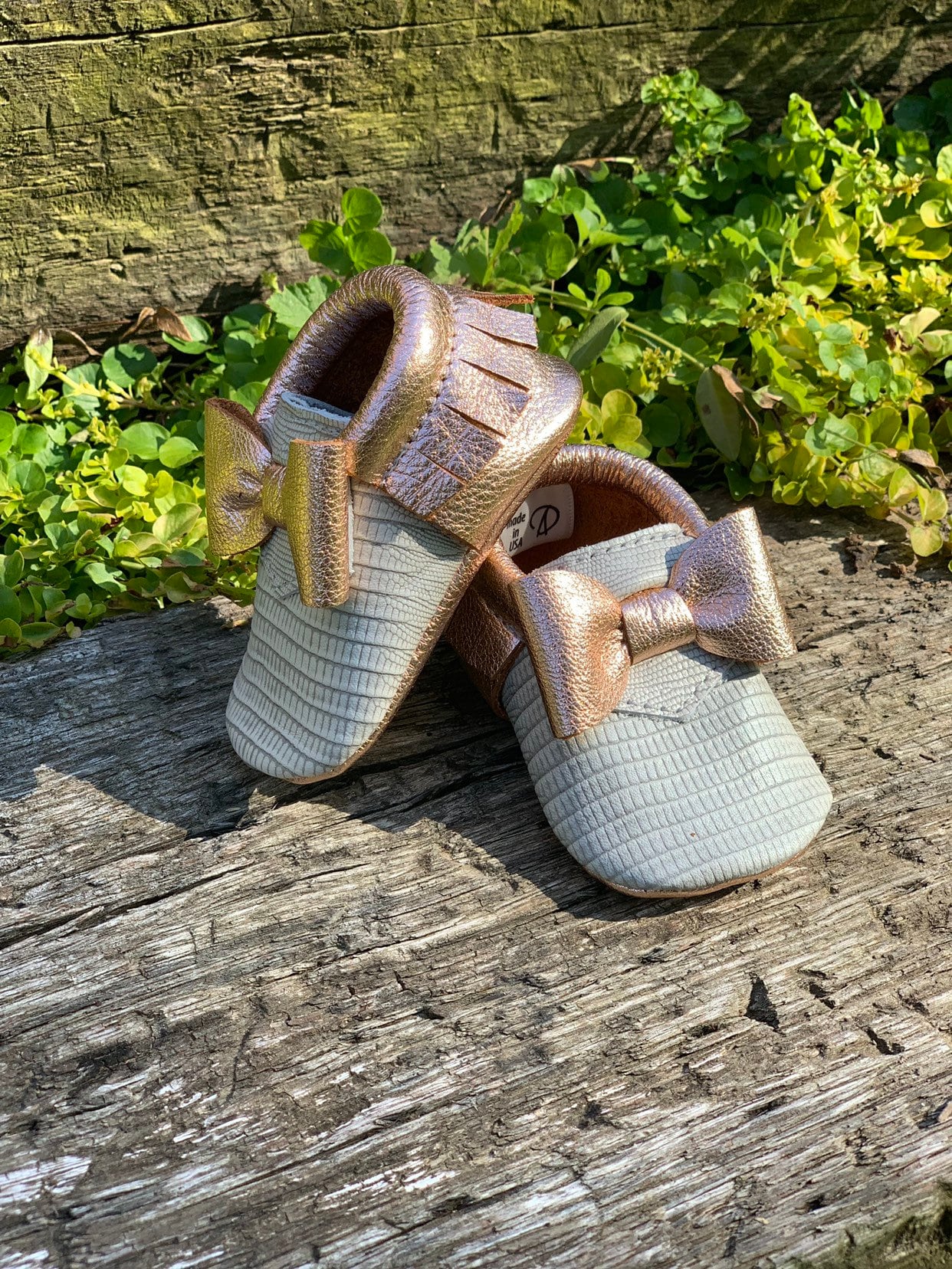 Baby Mokassins Leder Mokassins, Grau Und Rosegold Schleife Mädchen Kleinkind Schuhe von AnastasiyDesign