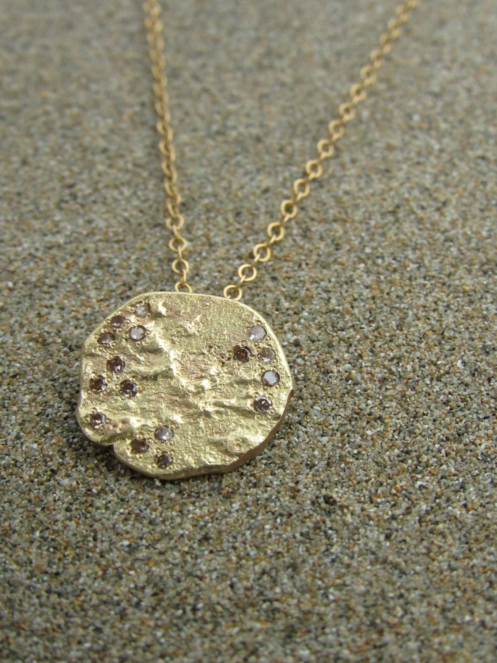 Gold Diamanten Halskette. 14 Karat Gelbgold Halskette Mit Anhänger Und 16 Rohdiamanten. Handgemachter Einzigartiger Gold Diamanten Halskette. 14 Karat Gelbgold Halskette Mit Anhänger Und 16 Rohdiamanten. Handgemachter Einzigartiger von AnatPerez