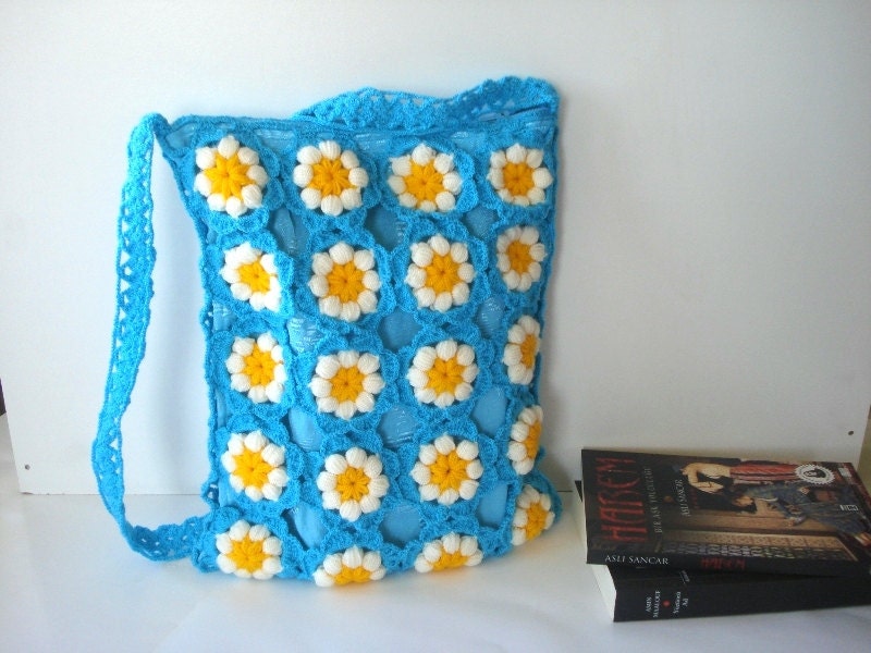 Boho Tasche, Blaue Sommertasche, Gehäkelte Daisy Blume Tasche Windeltasche, Häkeltasche, Türkis Handtasche - Umhängetasche, Messenger Mit Zip von AnatoliaDreams