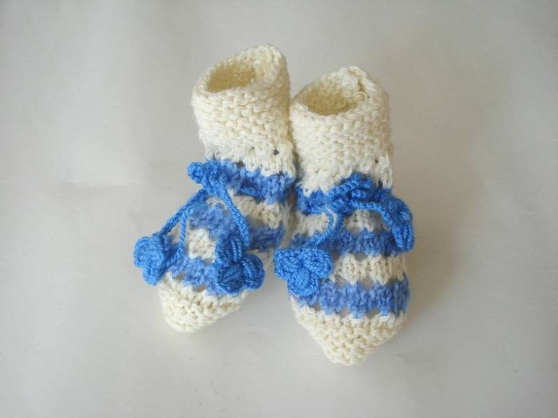 Gehäkelte Babysocken Blau Creme Baby Booties , Babyschuhe, Babyschuhe Für Jungen, Babyboots, Babypartygeschenke Unter 15 Usd Gehäkelte Babysocken Blau Creme Baby Booties , Babyschuhe, Babyschuhe Für Jungen, Babyboots, Babypartygeschenke Unter 15 Usd von AnatoliaDreams