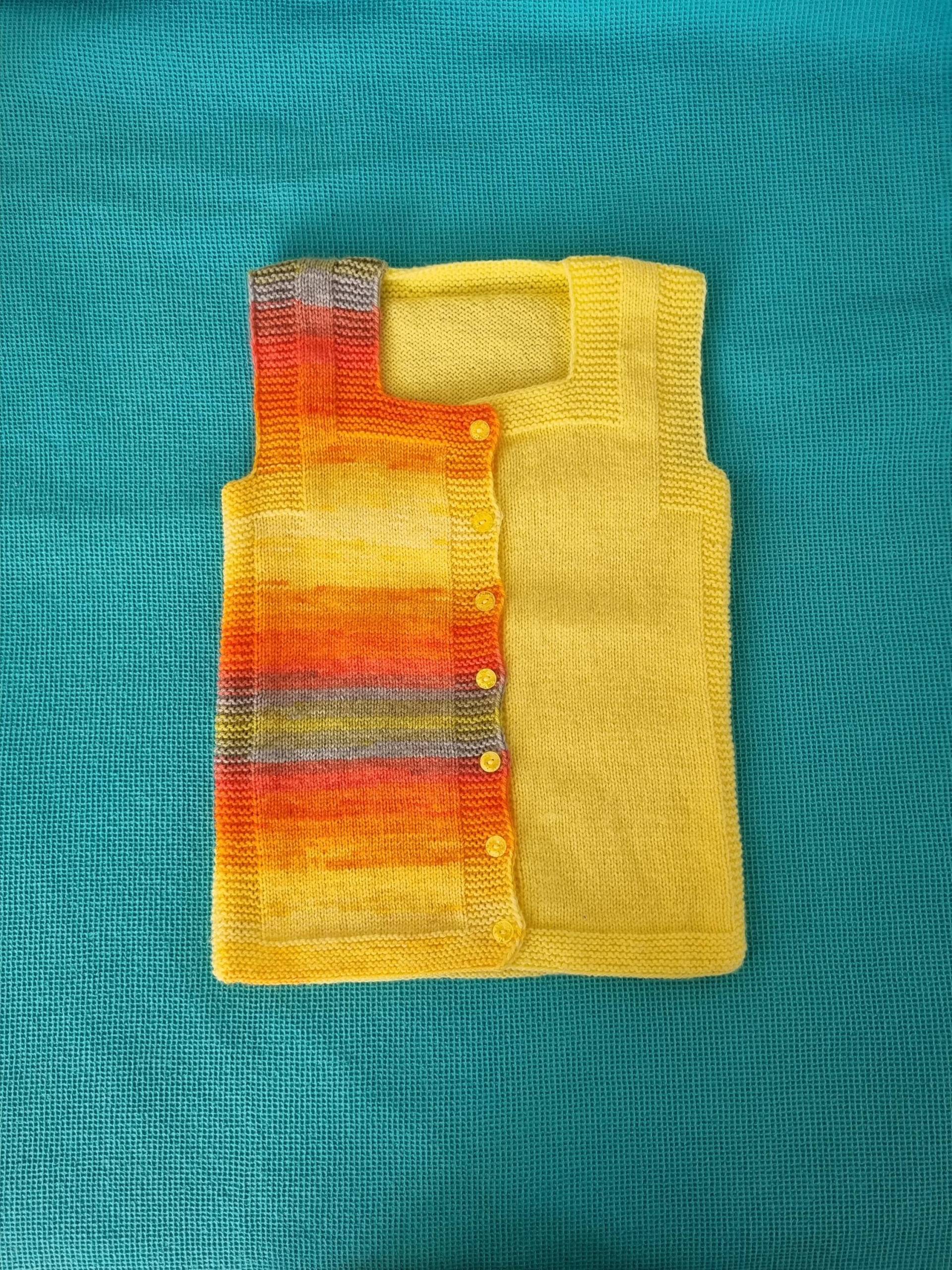 Gelb Orange Handgestrickte Babyweste, Gestrickte Kinderweste Gelb Orange Handgestrickte Babyweste, Gestrickte Kinderweste von AnatoliaDreams