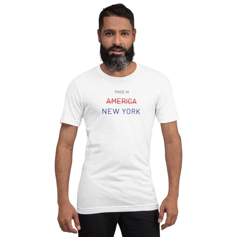 Made in New York Not America - Andaz Apna 25 Jahre T-Shirt von AndazApnaApna