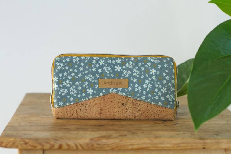 Portemonnaie Für Damen, Große Geldbörse Mit Blumen, Gänseblümchen, Mynta von AndnowDE