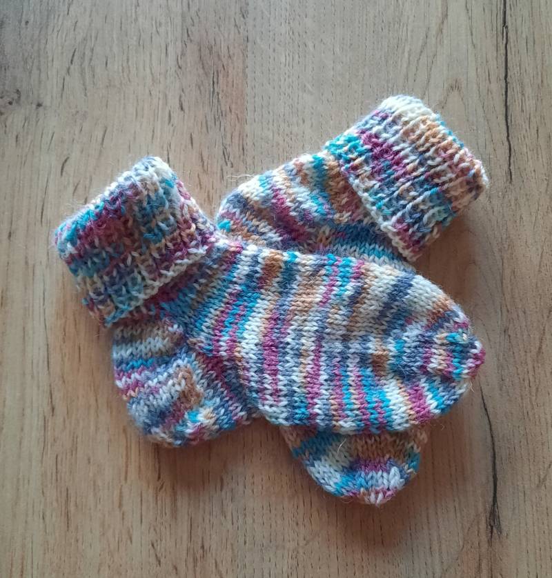 Babysocken Handgestrickt in Gr. 74/80 von AndreasHaekelkisterl