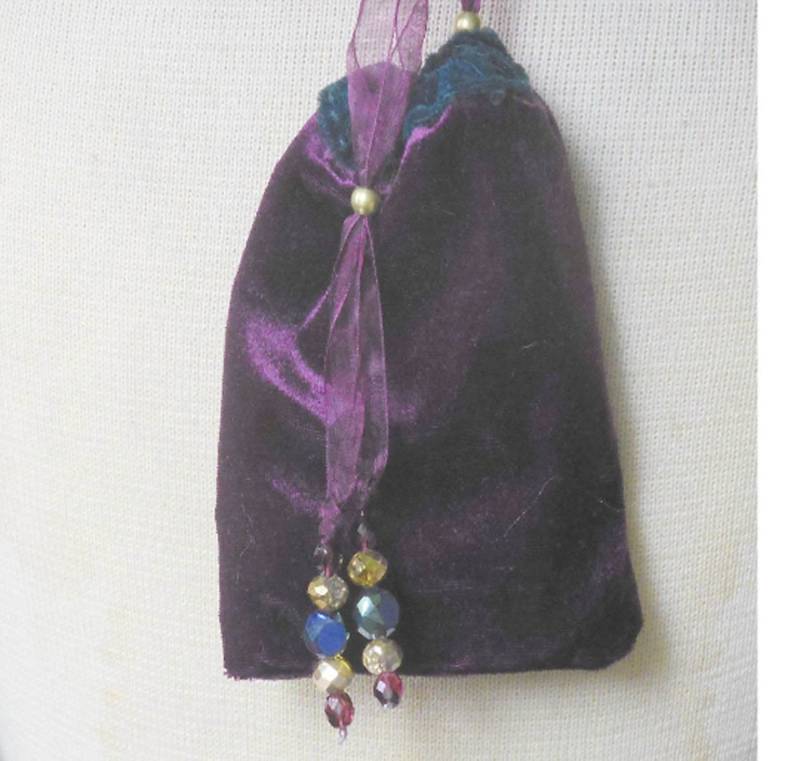 Reversible Wald Grün Pflaume Lila Samt Beutel Große Größe 16 X 9, 8 cm. | 5 7/8 "X 3 7/8" Medizin Tasche Kristall Fall Geschenktasche Verzaubert Etsy von AndromedaEnterprises
