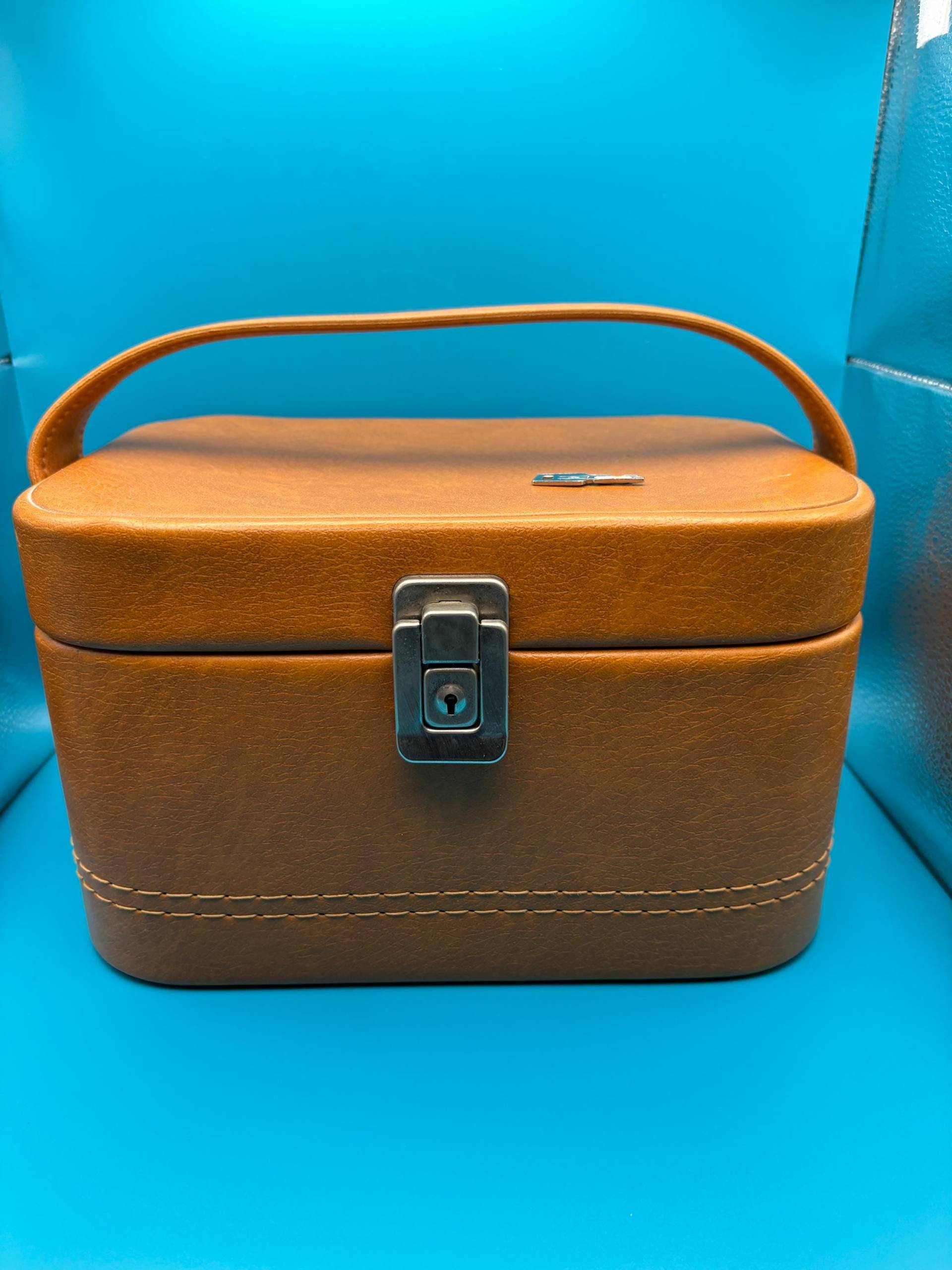 Kulturtasche/ Koffer, Vintage/ Retro Aus Den Ca 1970Er Oder Früher. Sehr Guter Zustand Mit Original Schlüssel | Funktionstüchtig, Braun von AndysKuriositaeten