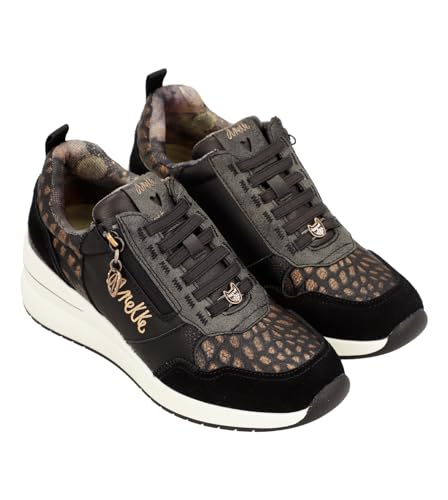 Outdoor-Sportschuhe mit Keilabsatz, Schwarz und Gold, mit glänzenden Metalldetails und seitlichem Reißverschluss, Schwarz , 40 EU von Anekke