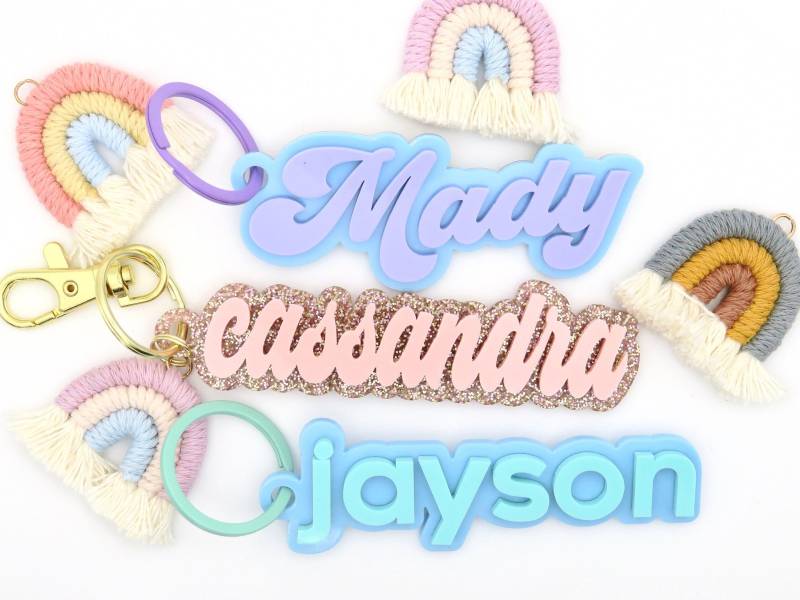 Personalisierter Name Taschenanhänger, Personalisierter Schlüsselanhänger, Schul Brautjungfern Schlüsselring, Acryl Schlüsselbund | Geschenk Personalisierter Name Taschenanhänger, Personalisierter Schlüsselanhänger, Schul Brautjungfern Schlüsselring, Acryl Schlüsselbund | Geschenk von Anemone2911