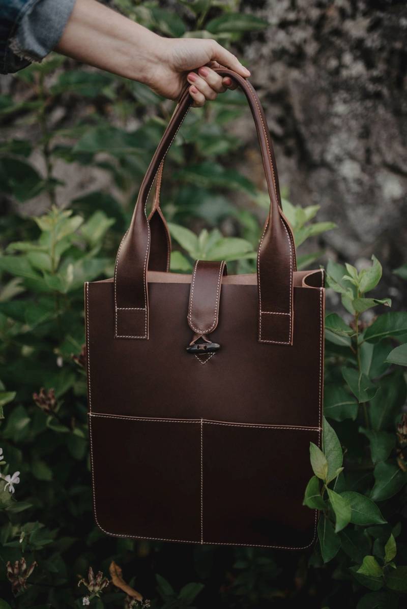 Echtes Leder-Einkaufstasche, Schokobraune Tasche, Handgefertigte Handtasche, Shopper-Tasche von AnemoneDream