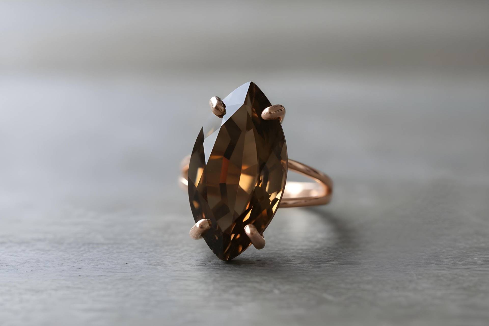 Rauchquarz Ring Marquise Langer Edelstein Brauner Roségold 14K Massivgold Verlobungsring von AnemoneJewelry