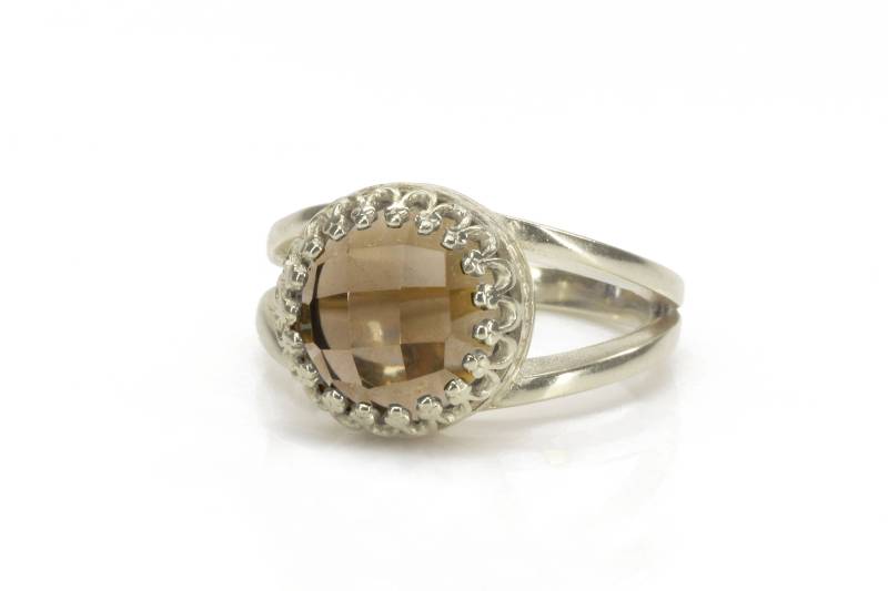 Silberner Ring Rauchquarzring Kleiner Stapelbarer Stapeledelsteinring Stapelring Steinring Sterling von AnemoneJewelry