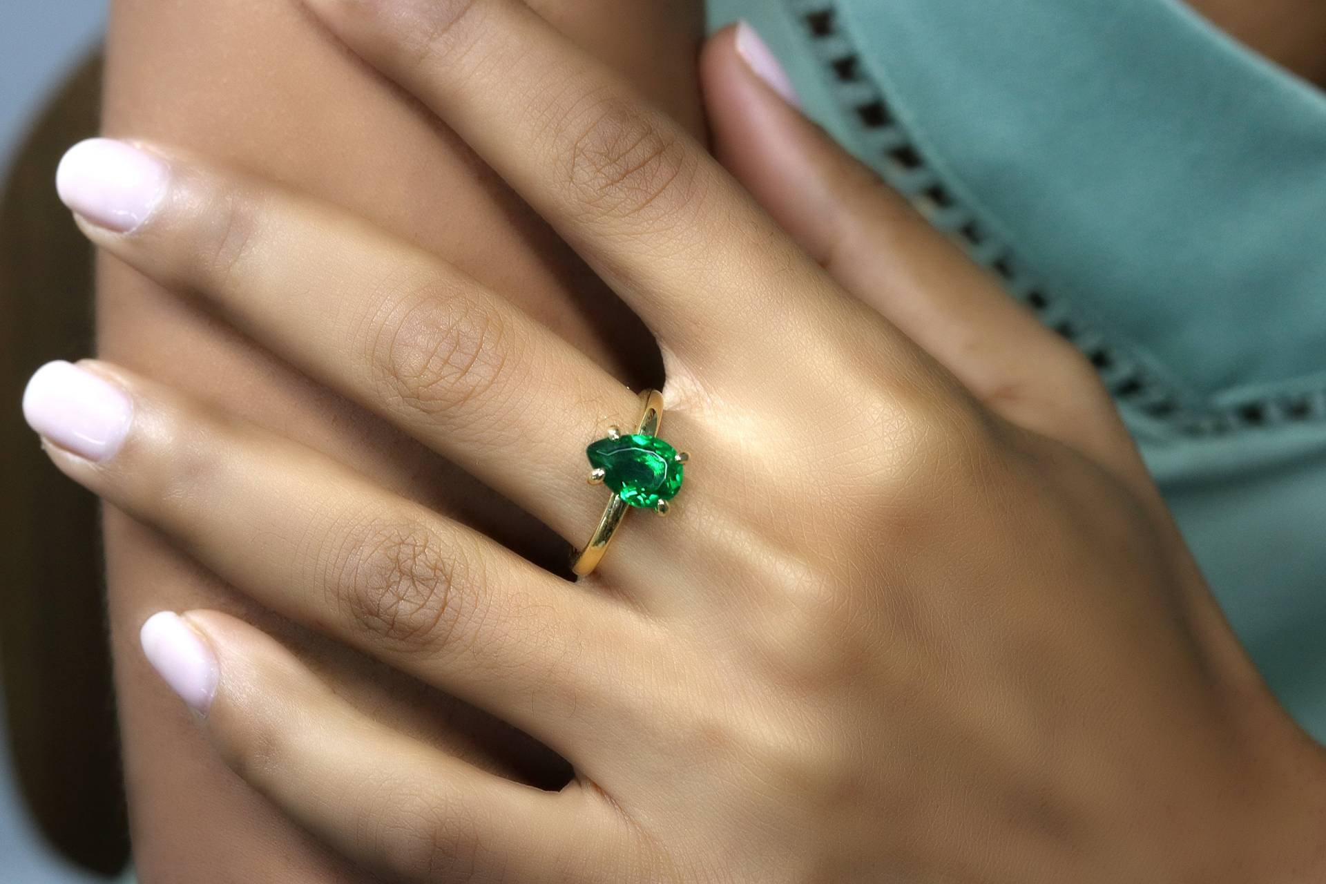 Gold Vermeil Smaragd Pear Cut Ring 14K Goldringe Für Frauen Smaragdring Mai Birthstone Goldring von AnemoneUnique