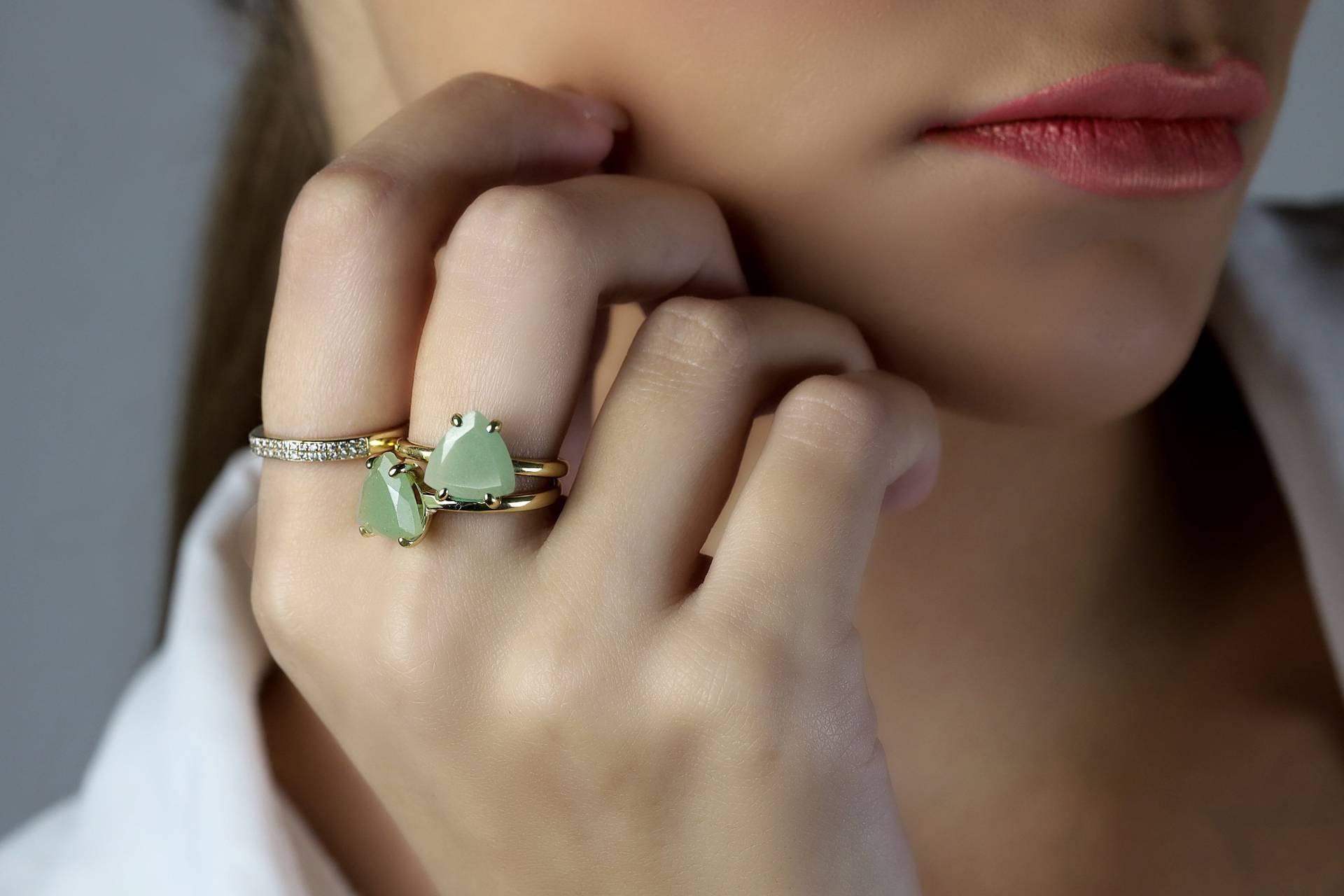 Grüner Aventurin Ring Gold Edelstein Trillion Cut 18K Stacking Solid Solitaire Grüner Aventurin Ring Gold Edelstein Trillion Cut 18K Stacking Solid Solitaire von AnemoneUnique