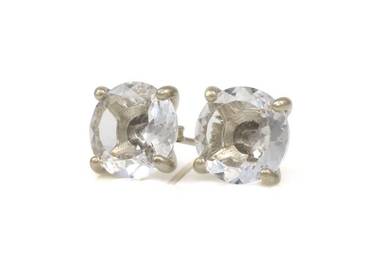 Rohe Kristall Quarz Ohrringe Ohrstecker Rundschliff Diamant Sterling Silber von AnemoneUnique