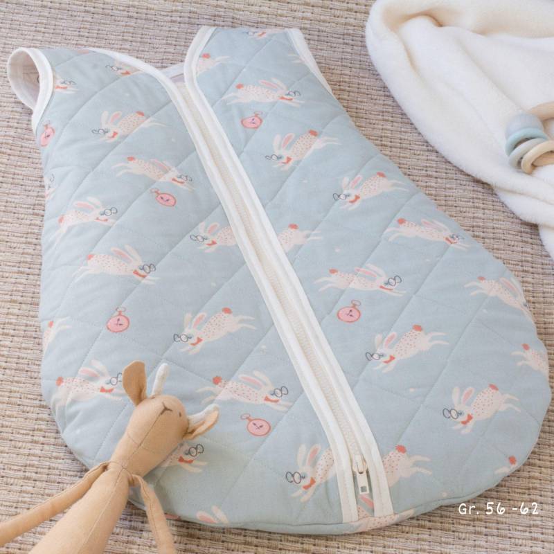 Babyschlafsack, Ganzjahresschlafsack Für Babys, Schlafsack Kleinkinder, Strampelsack in Hellblau-Beige Mit Fröhlichen Brillenhasen Druck von AneroNeedlework