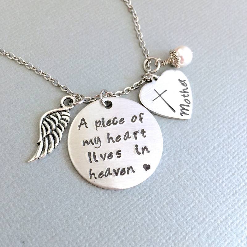 Personalisierte Erinnerungskette, Ein Stück Meines Herzens Lebt Im Himmel, Erinnerungsschmuck, Verlust Des Geliebten Menschen, Personalisierter Name von AnesandEve