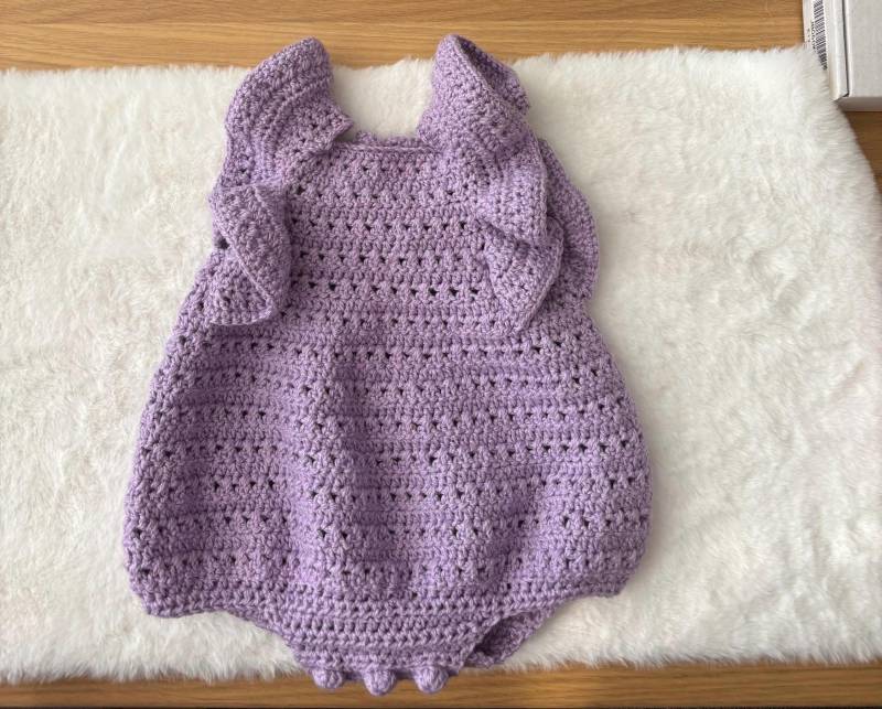 Handgemachter Gehäkelter Babystrampler Baumwolle Seide Rüschen Sommer Outfit von Anfaycrafts