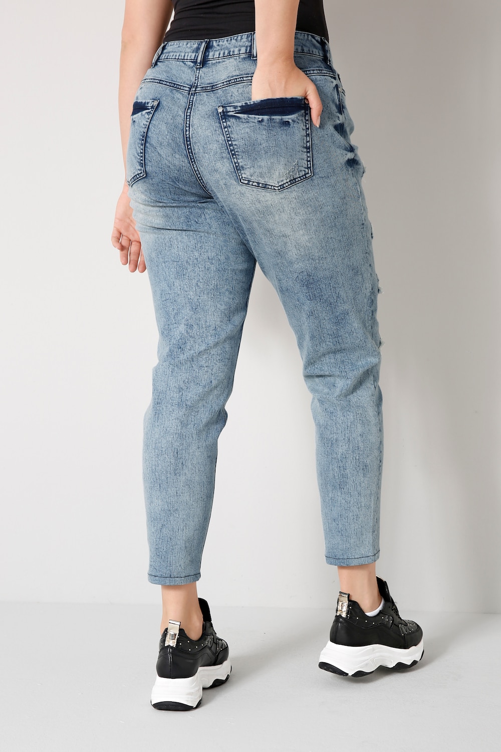 Boyfriend-Jeans, unterlegte Destroy-Effekte, Vintage-Look, 5-Pocket von 54%
