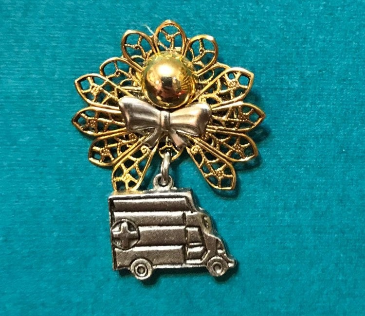 Emt Engel Pin von AngelDesignsByDenise