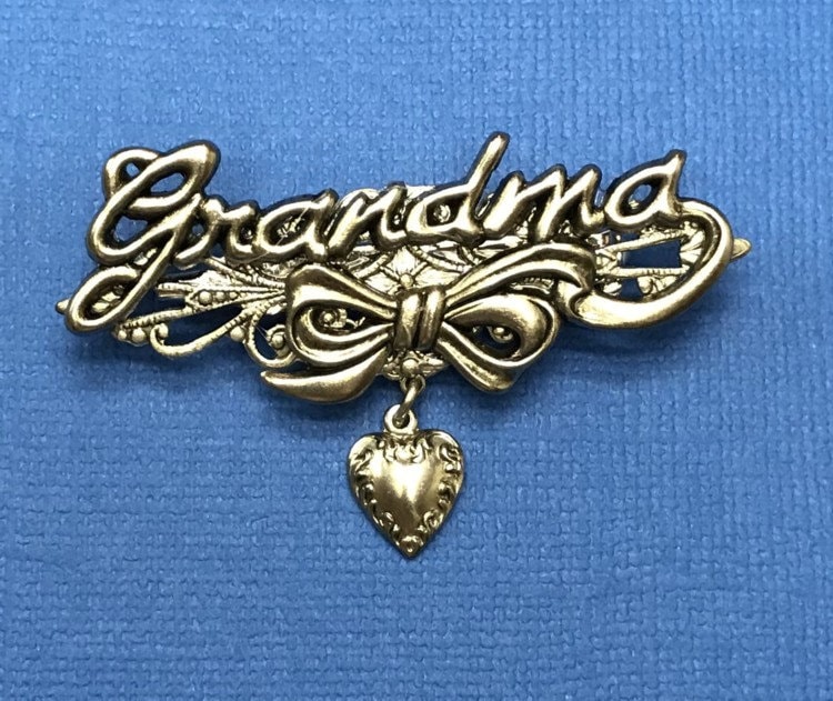 Oma Pin ~ Geschenk Für Brosche von AngelDesignsByDenise
