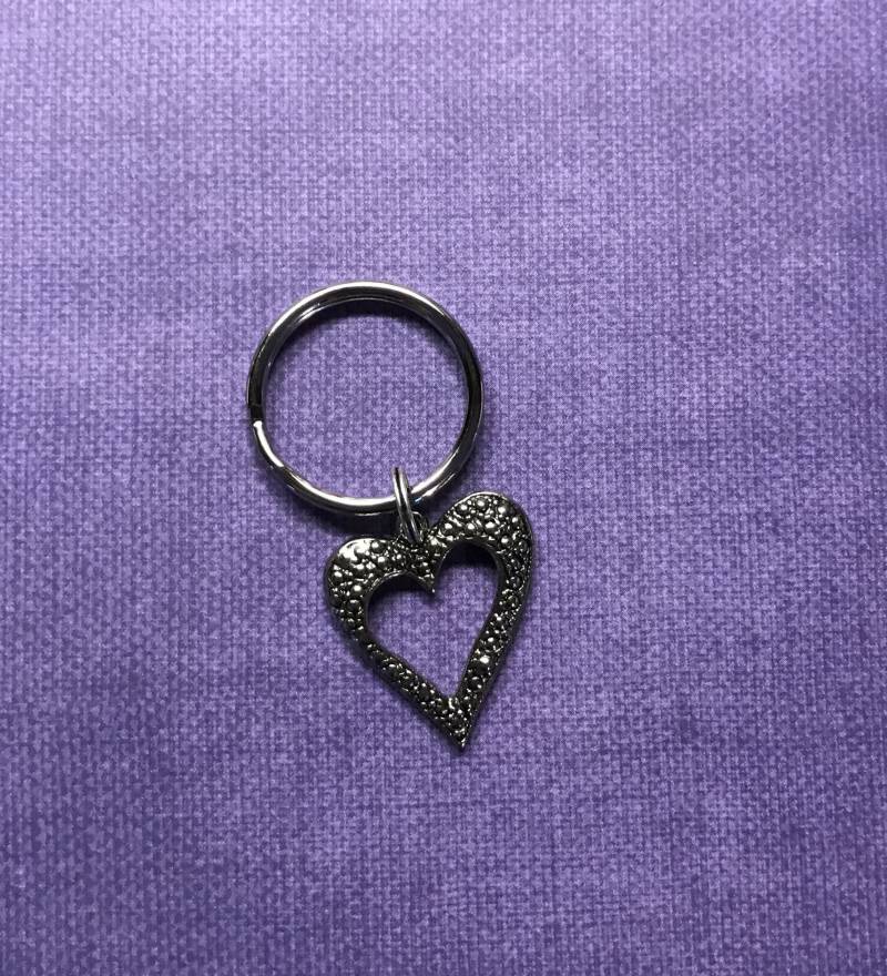 Offenes Herz Schlüsselanhänger von AngelDesignsByDenise