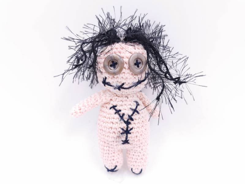 Voodoo-Puppe Keychain, Voodoo Figur Schlüsselanhänger Schlüsselhalter Keefob Schlüsselanhänger, Soft Anhänger, Gehäkelte Amigurumi, Kraftvolle Ritual von AngelKnitGift