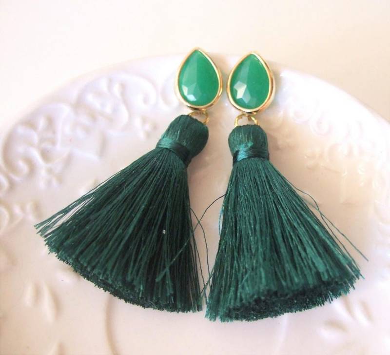 Smaragd Ohrringe, Stpatrick's Day, Grüne Seide Quaste Ohrring, Einzigartiger Schmuck, Geschenk Für Frauen, Ohrringe, Boho Chic von AngelPearls