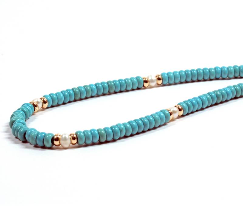 Retro Petrol Halskette Türkis Howlith Halsband Meer Farbe Türkis-Matrix Winzige Weiße Perle Teal Frauen von AngelStationJewelry