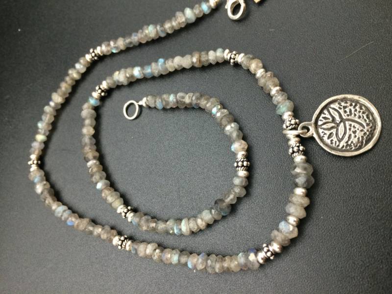 Labradorit Perlen Halskette von AngelWearDesigns2013