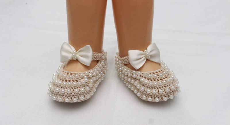 Baby Häkeln Schuhe Entzückende Säugling Booties Baby-Mädchen Perlenschuhe Und Stirnband Set von Angelcollection6