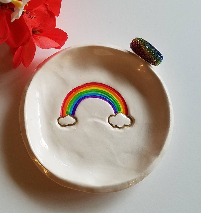 Schmuckschale Regenbogen Hochzeit Schale Weiß Keramik Mit Wolken Glanz Finish Schmuck Lagerung Gay Pride Home Decor Teller Bereit Zu Versenden von Angelheartdesigns