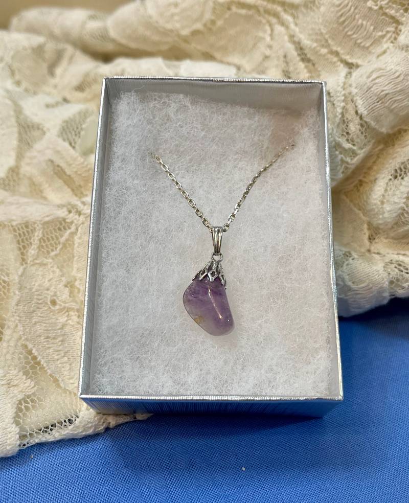 Echter Amethyst Edelstein Anhänger An 18" Sterling 925 Signierter Kette. Geschenkbox von AngelicBeaders