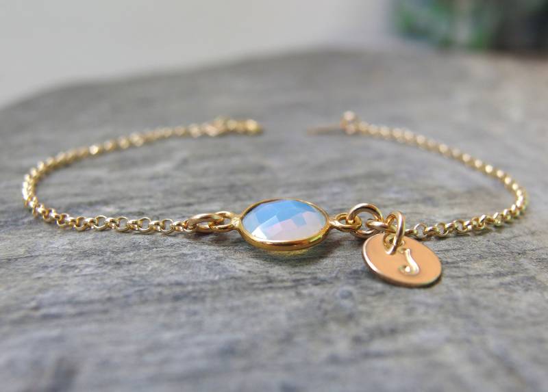 Gold Opal Armband Oktober Geburtsstein Personalisierte Benutzerdefinierte Erste Zierlicher Schmuck von AngelicSpark