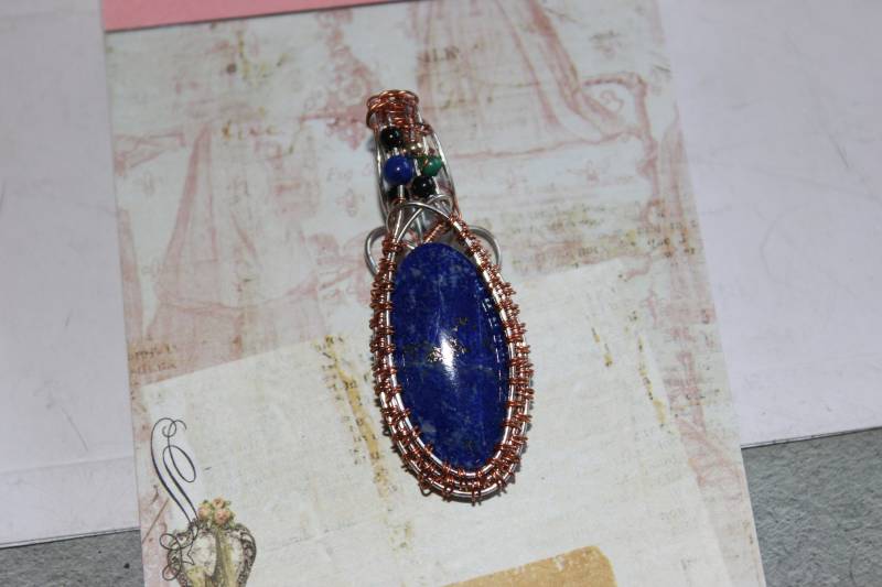 Handgefertigter Lapis Lazuli Anhänger Silber & Kupferdraht Gewickelt von Angelicflamesjewerly