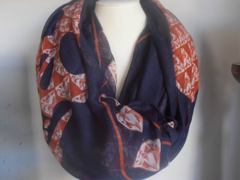 Blau Orange Totenkopf Schal Diamant Print Polycotton Schal von AngelinaAccessories