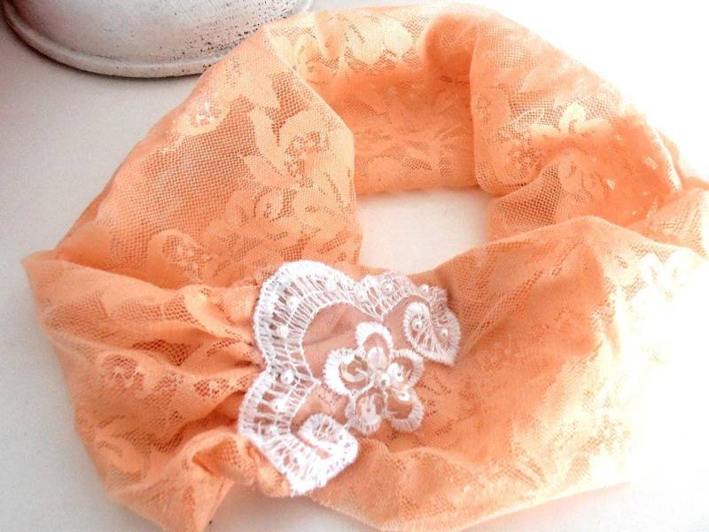 Stretch Spitzen Stirnband Mit Weißen Perlen Boho Turban Kopftuch von AngelinaAccessories