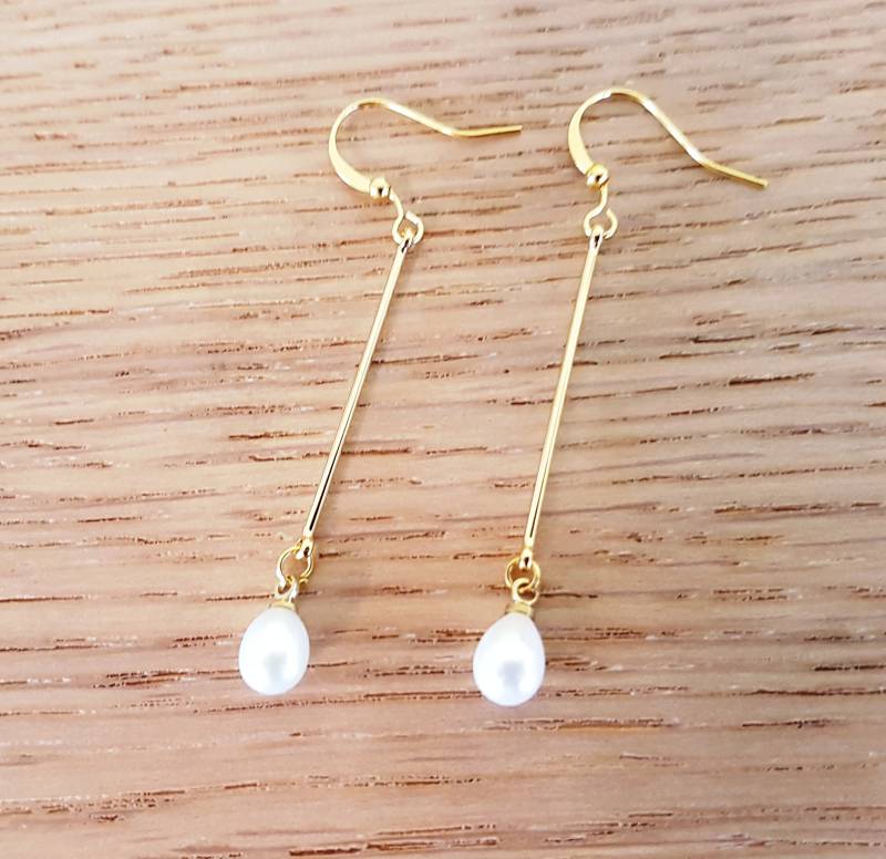 Teardrop Pearl Long Bar Ohrringe Eleganter Baumelnder Stil von Angellesque