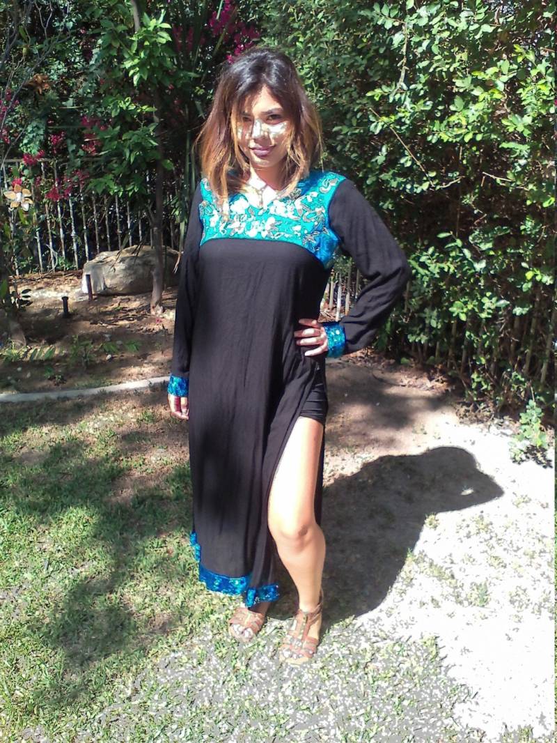 Funkelndes, Langes Schwarzes Kleid, Schwarz, Blau, Kleid, Schlitzseite von AngelsAboundUs