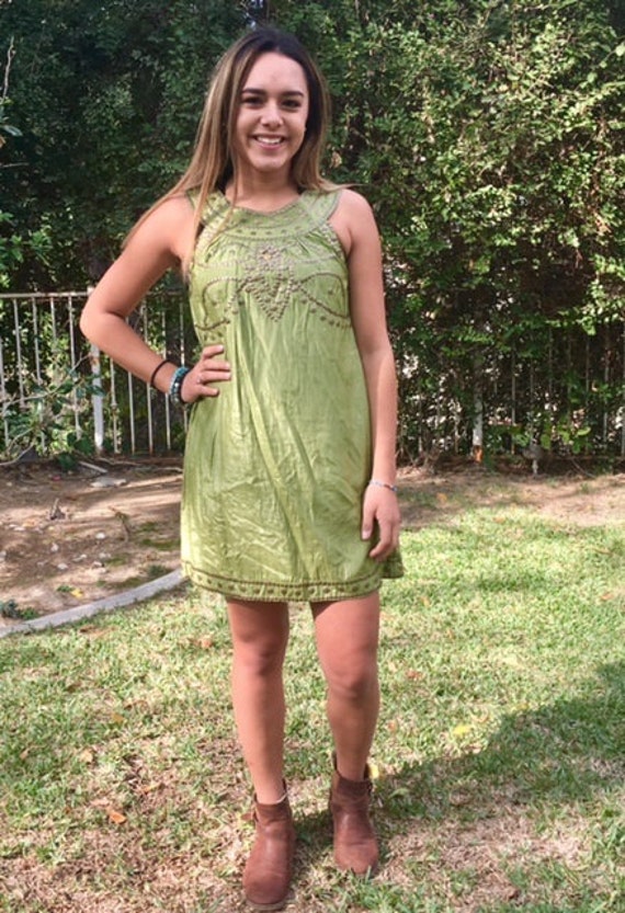 Grünes Boho Kleid, Kupfer, Metallperlen, Klein, Sommerkleid von AngelsAboundUs