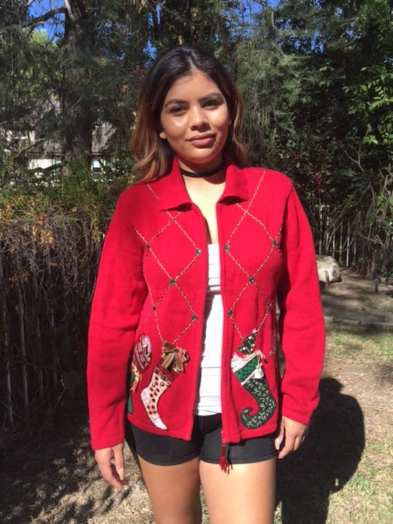Hässlicher Weihnachtspullover, Roter Strickpullover, Perlenpullover, Groß, Weihnachtsstrümpfe von AngelsAboundUs