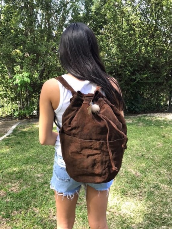 Rucksack Tasche, Groß, Wildleder Rucksack, Hobo Barrel Schulterschlinge, Braun, Wildleder, Leder, Boho 15 "Hoch X 11" Breit von AngelsAboundUs