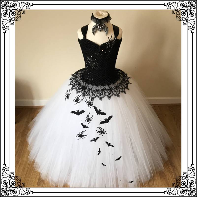 Die Halloween Queen Kostüm Geisterprinzessin Tutu Kleid. Spinnen Fledermäuse Schwarz Weiß Spitze Sparkly Gruselig Festzug Gala Party Ballkleid von AngelsEmporiumTutus