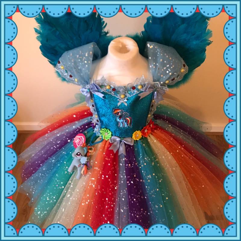 Regenbogen Pony Tutu Kleid Mit Flügeln Schöne Funkelnde Kleine Kostüm Festzug Gala Ballkleid Pferd Einhorn von AngelsEmporiumTutus