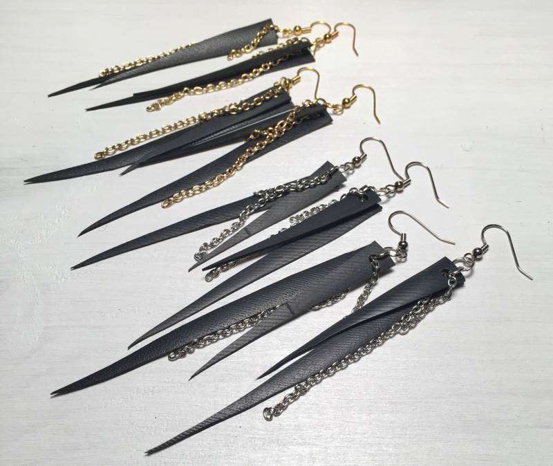 Gummi Und Gold Kettenohrringe/Schwarze Fransen Ohrringe Fahrrad-Innenschlauch von AngelutiJewelry